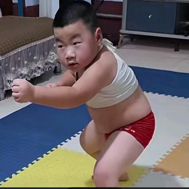 水枪装尿呲谁谁叫