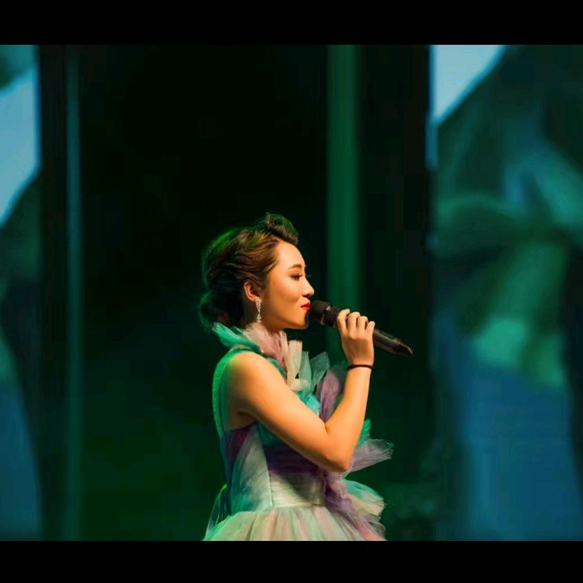 艾林林学唱歌0870