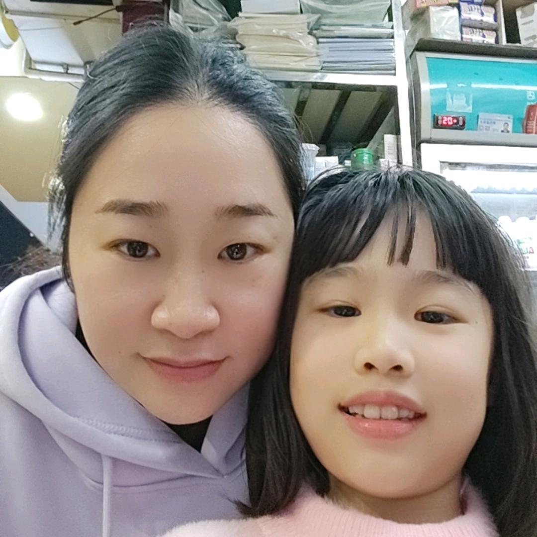 黄诗晴。