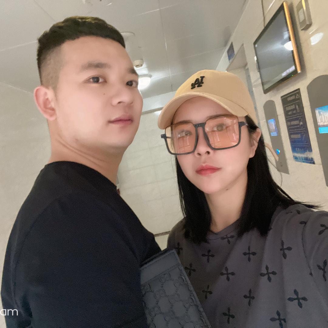 刘佳？