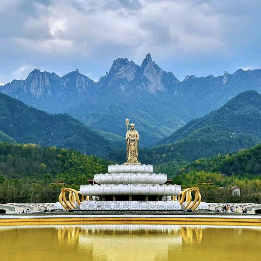 九九灵境一佛国九华