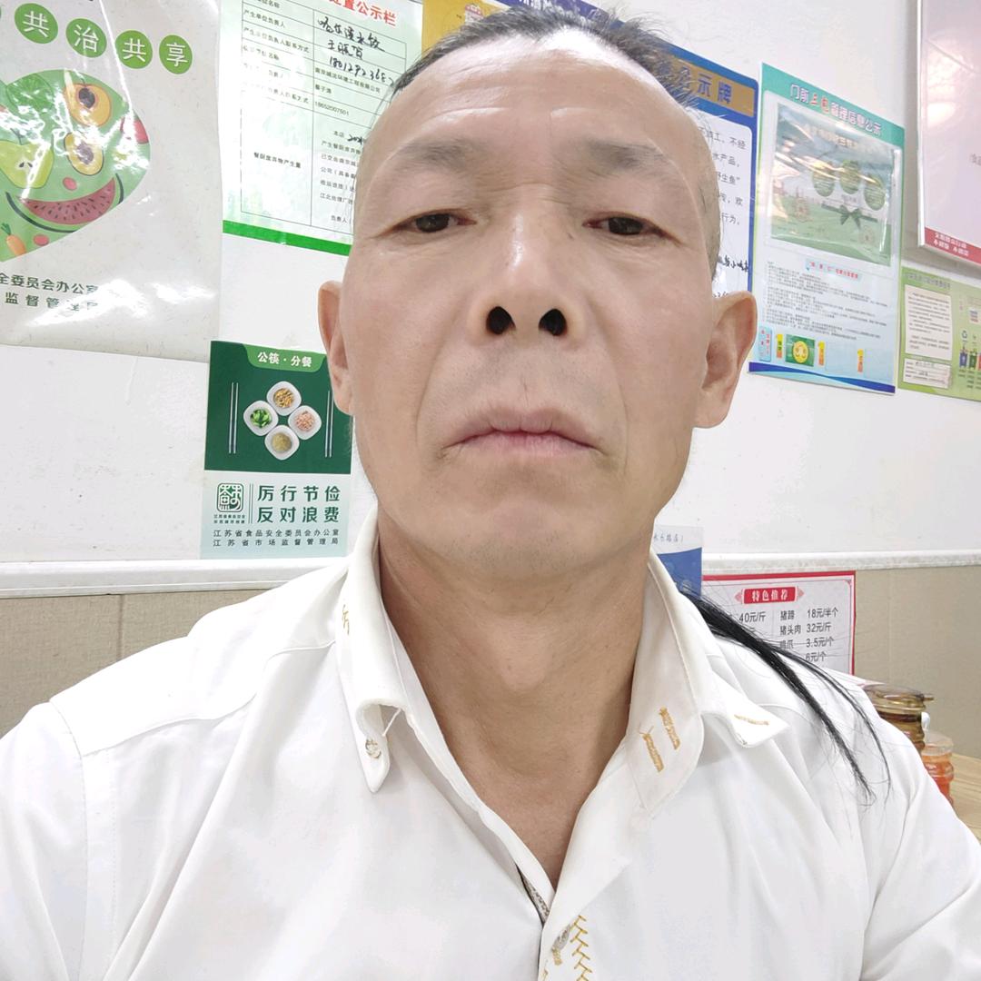 勇往向前努力奋斗