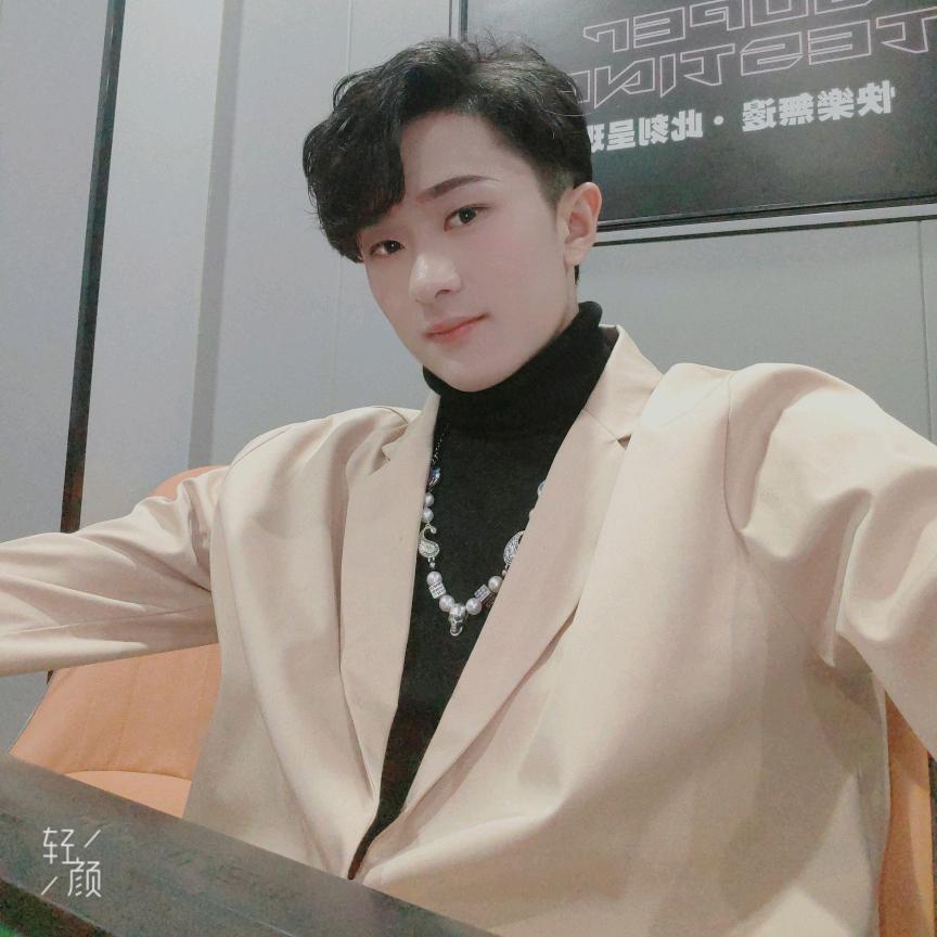 黄乐乐