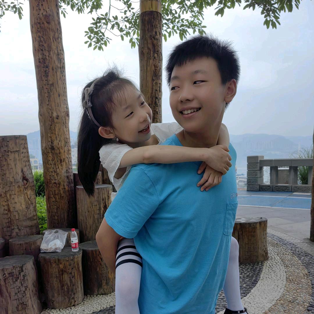 可爱可馨@