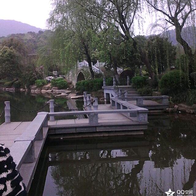 稳如泰山.