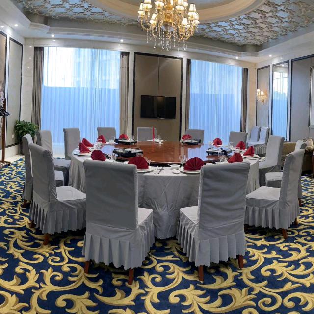 松滋白云边大酒店餐饮部