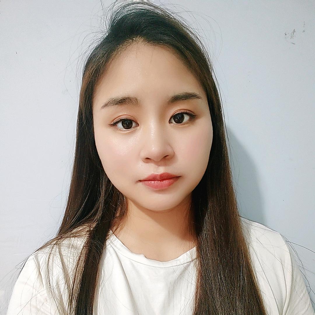 @小梅吖
