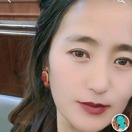 昂仁💁བུ་མོ་