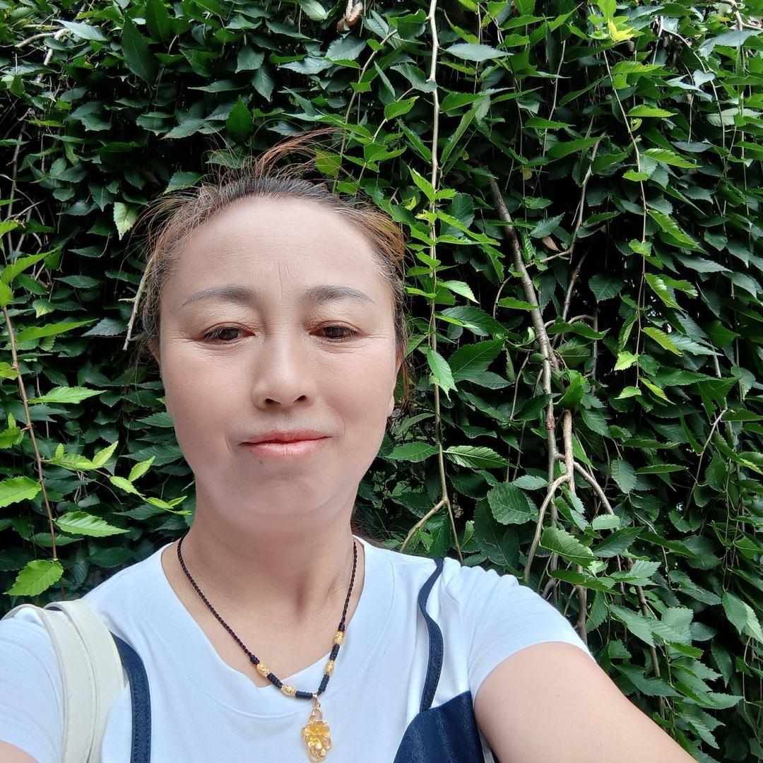 张芹姐巜早上八点10》
