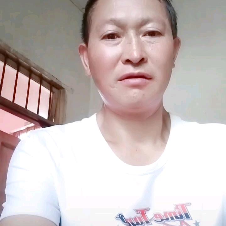 一个单身人自己靠自己