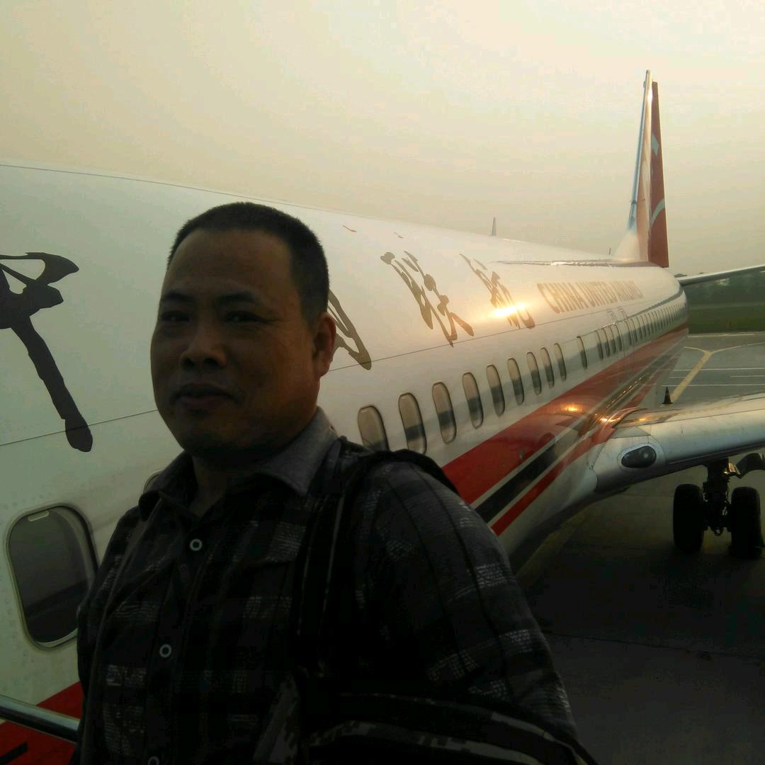 A钟艳凯厨房排烟，厨房设备。