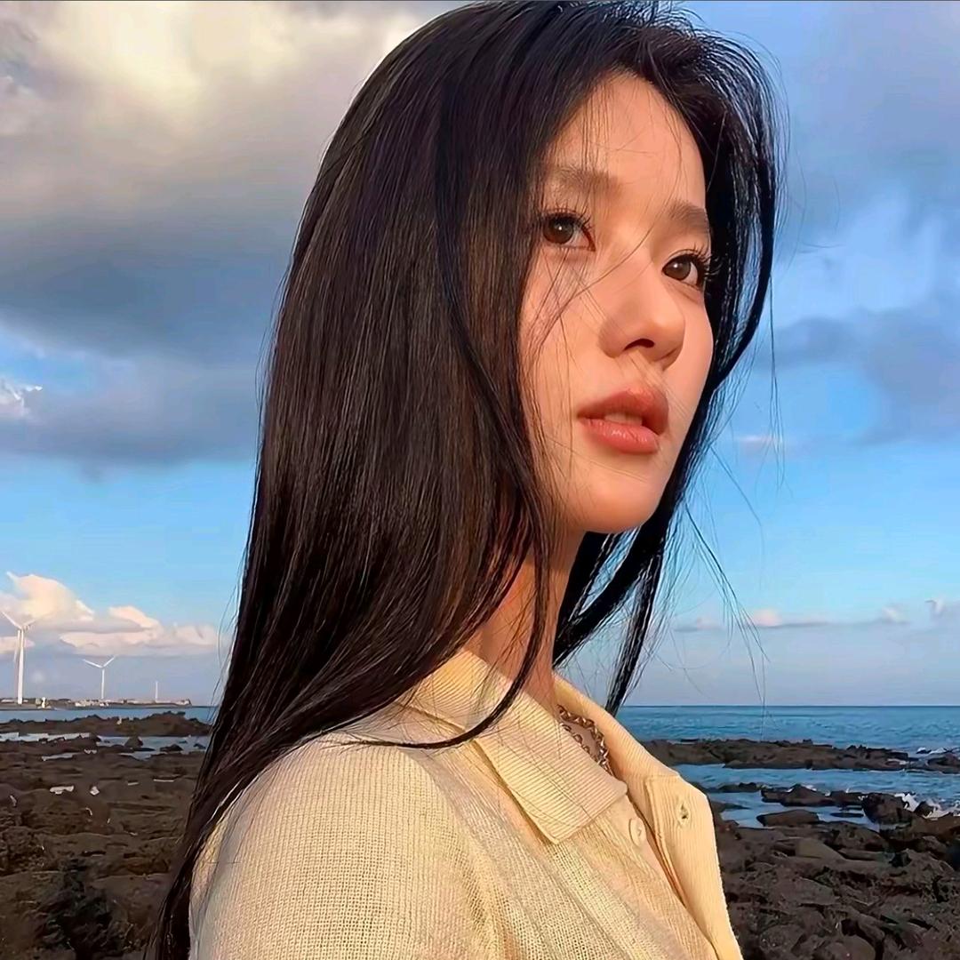 🉐周送芬客服🧧