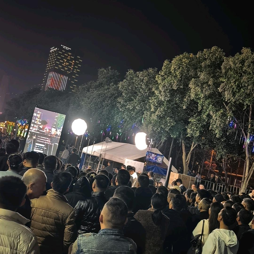 用户37418830092875