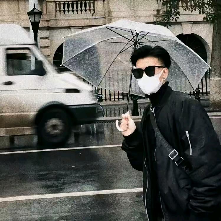 无名先生&