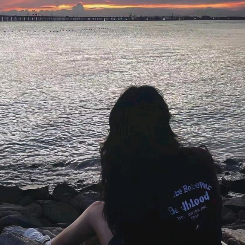 卖吸盘的小姐姐