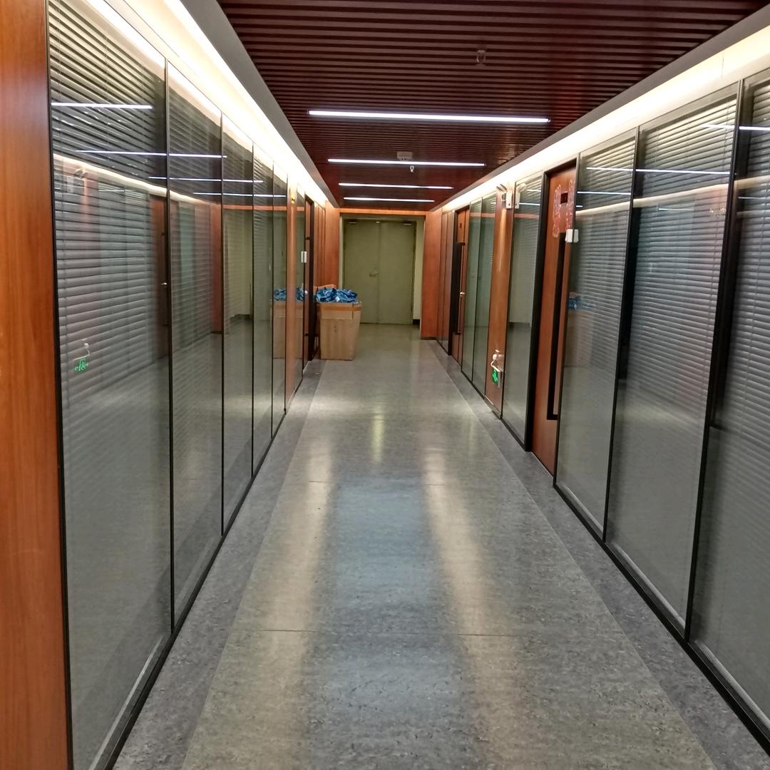 专业玻璃隔断装饰