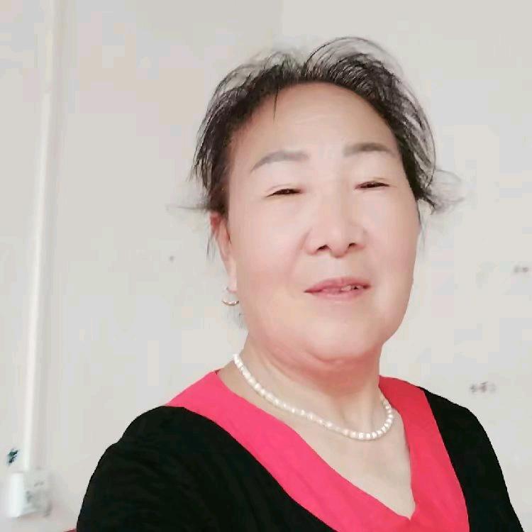 潘素兰