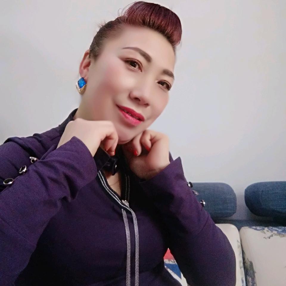 带刺的玫瑰🌹单身姐，每天上午十点半