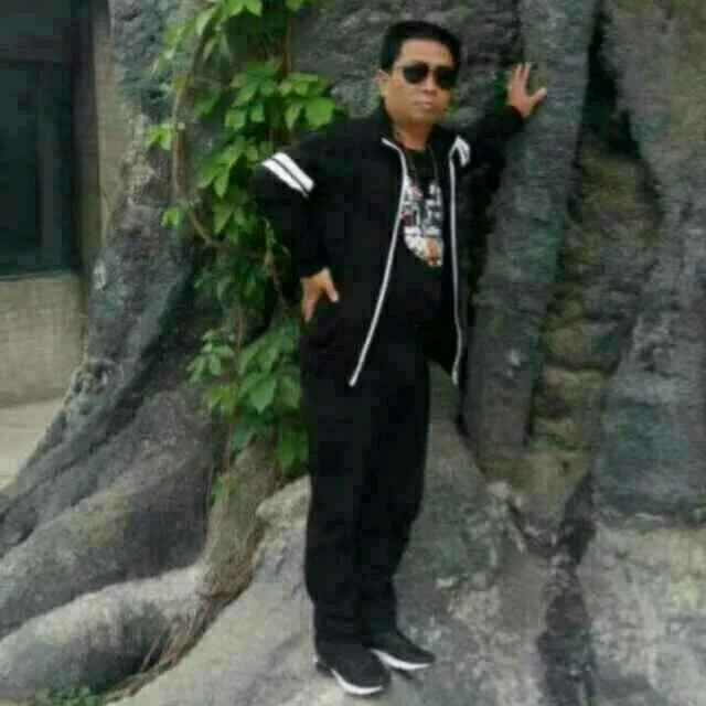 亚哥单身开心快乐每一天