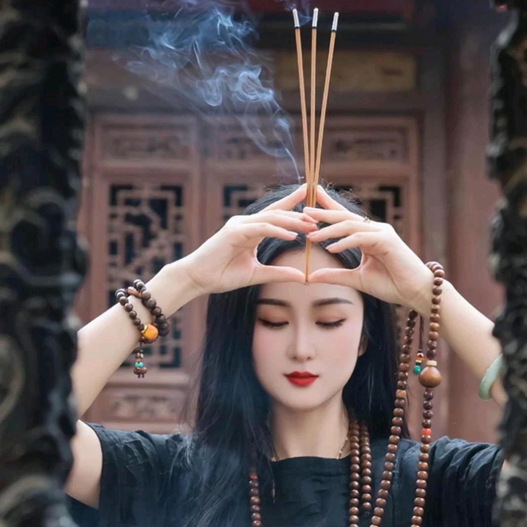 远方饭店老板娘