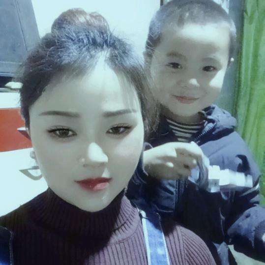 艳若桃花冷如霜