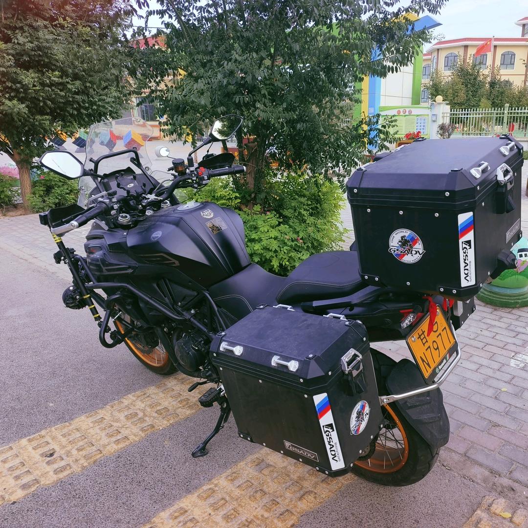 阿定爱骑车