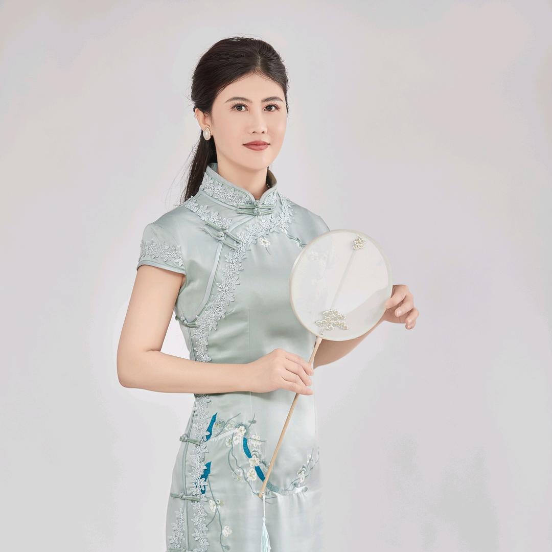 崔艺佳