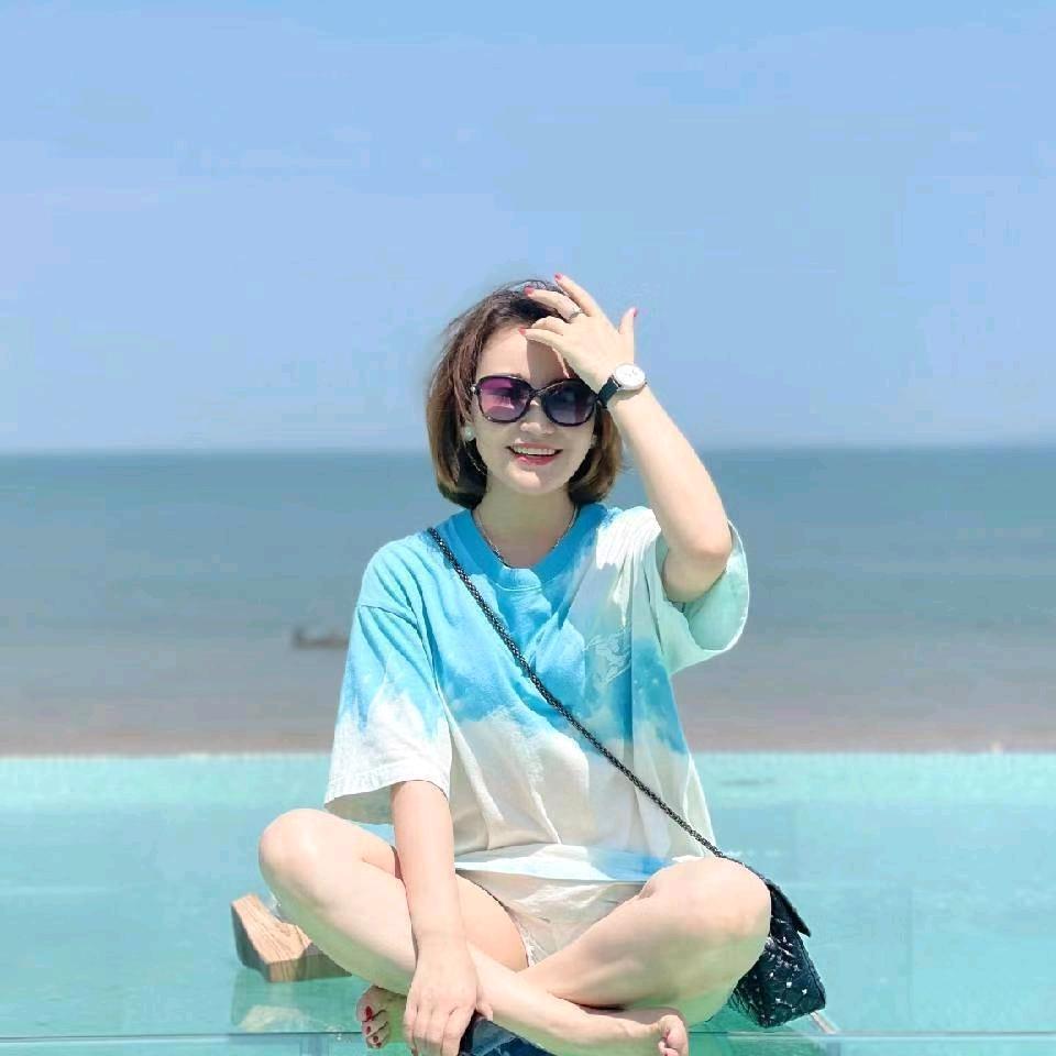 玥玥吖