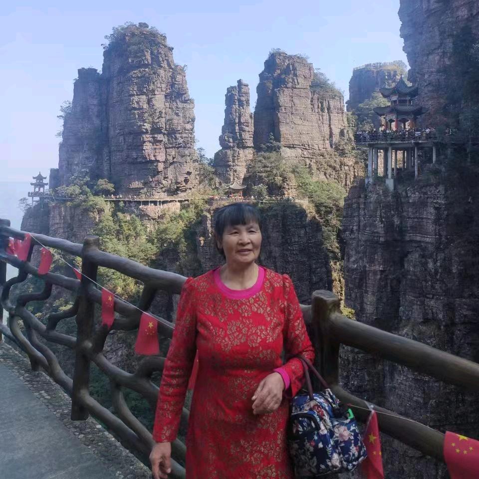 我是唐奶奶吖