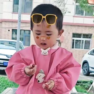 风雨不停赶路人﷼