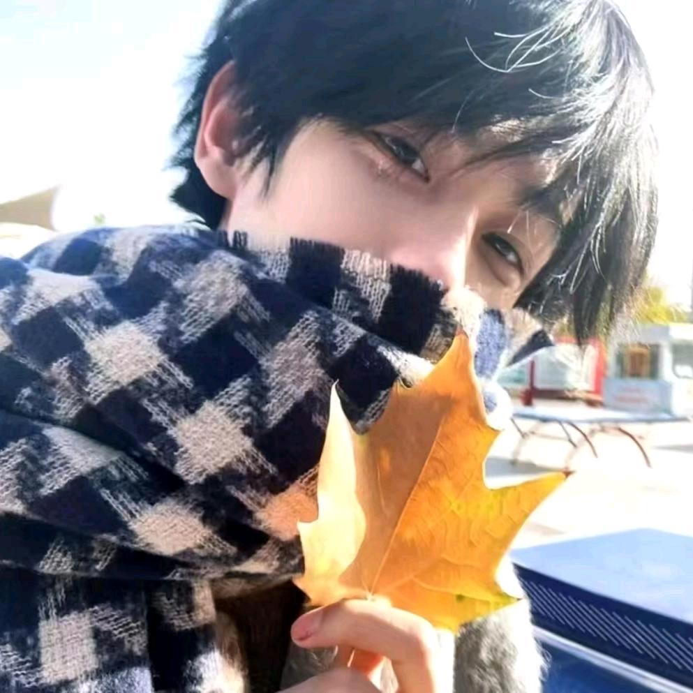 明明不是下雨天却淋湿双眼