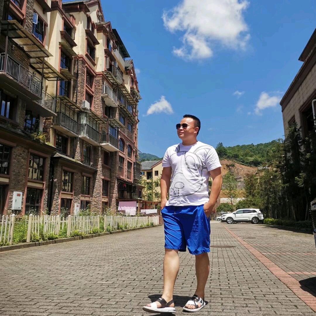 重庆豪捷优诚汽车