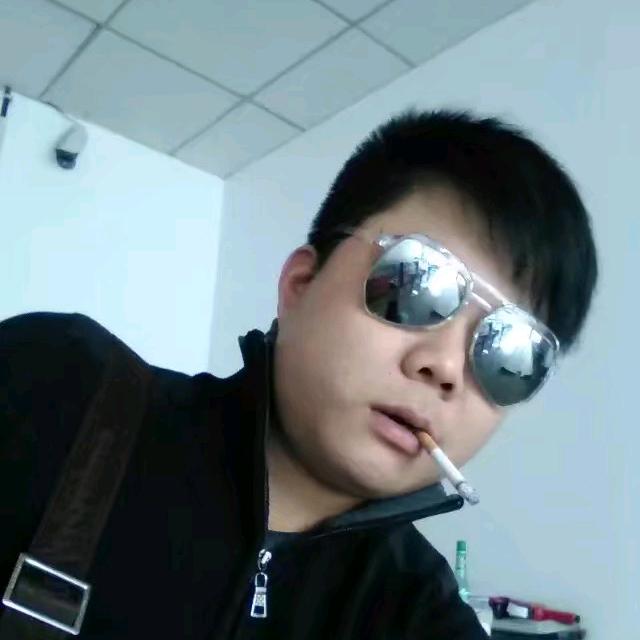 鄢铖杰