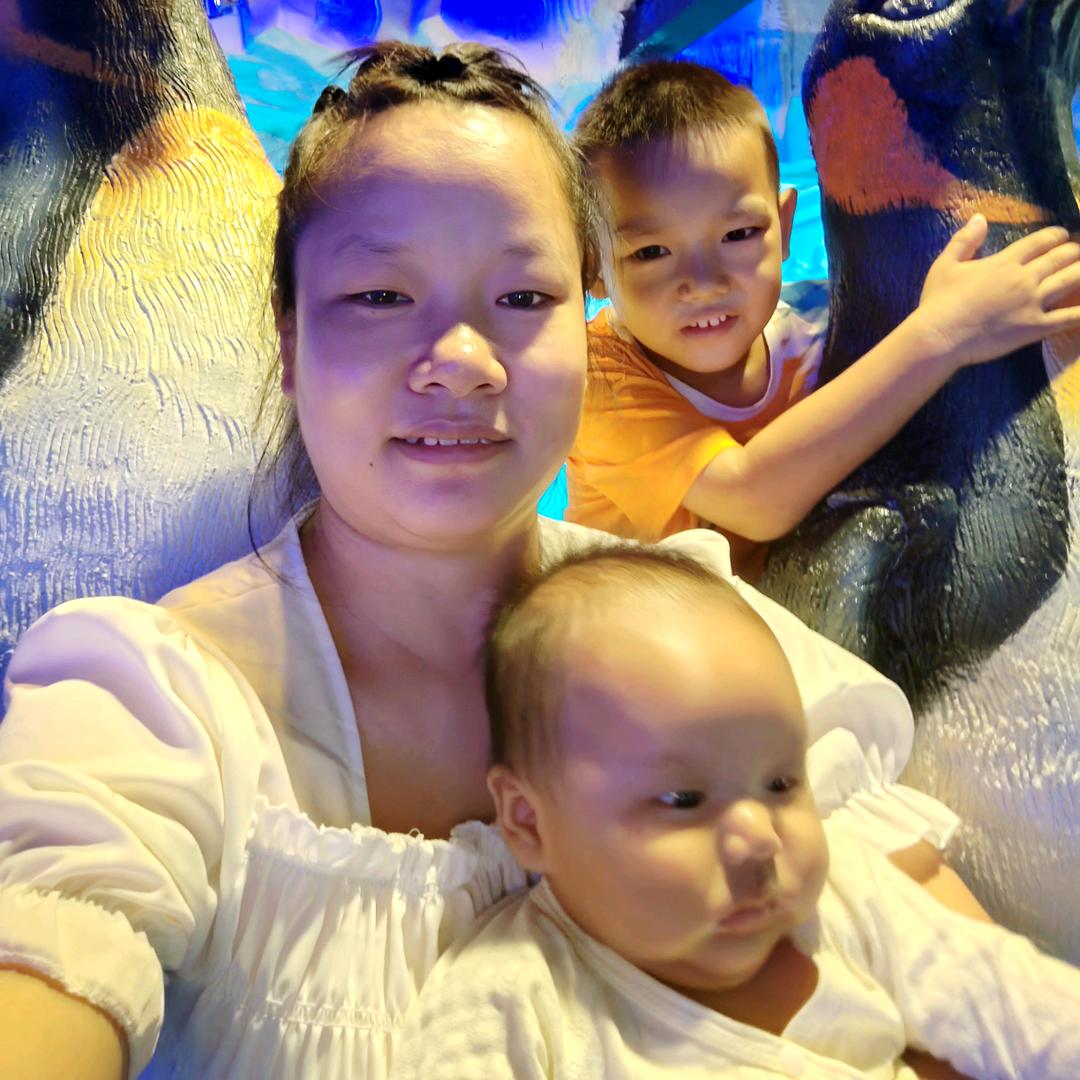 二胎宝妈琴琴（爱山歌）