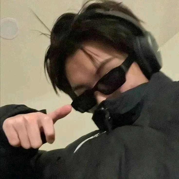 戈