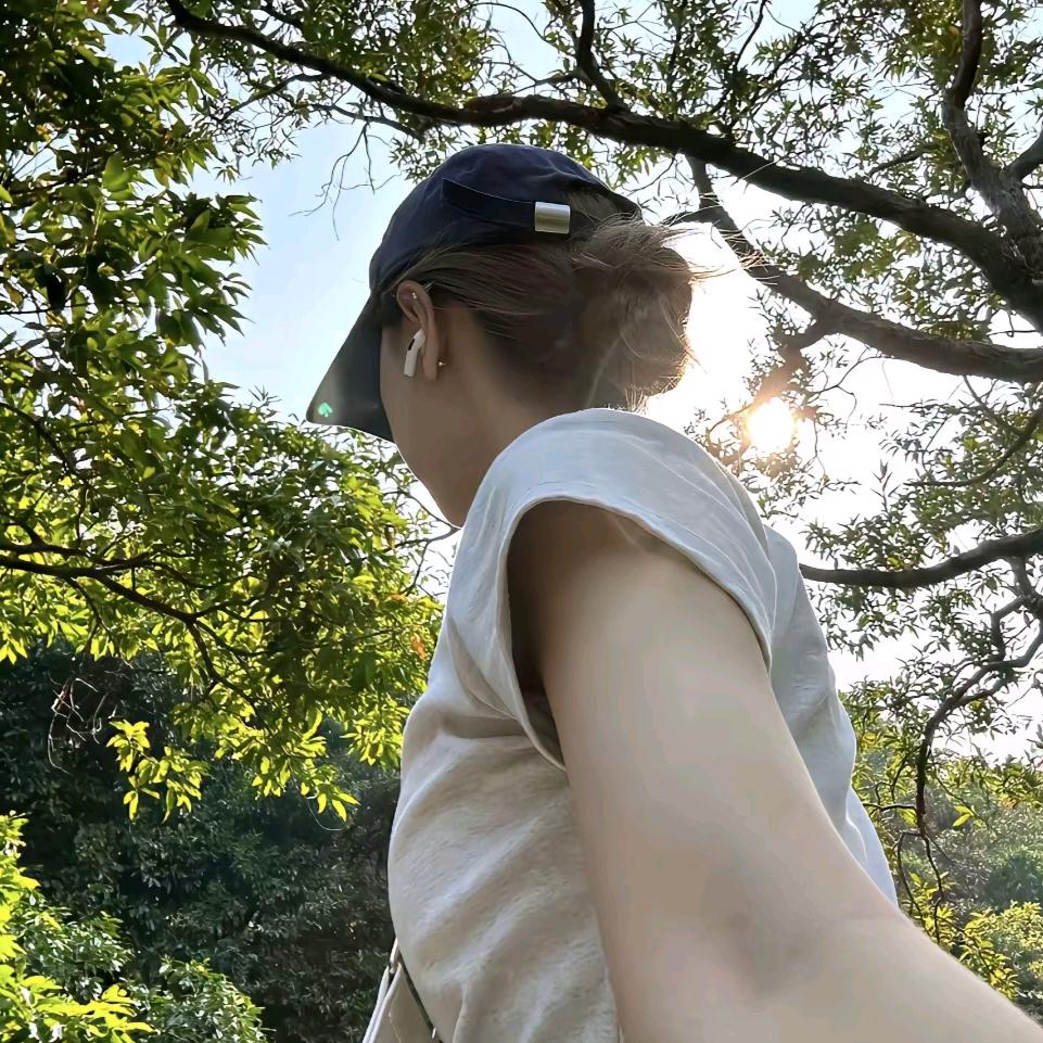 樱桃小泡芙