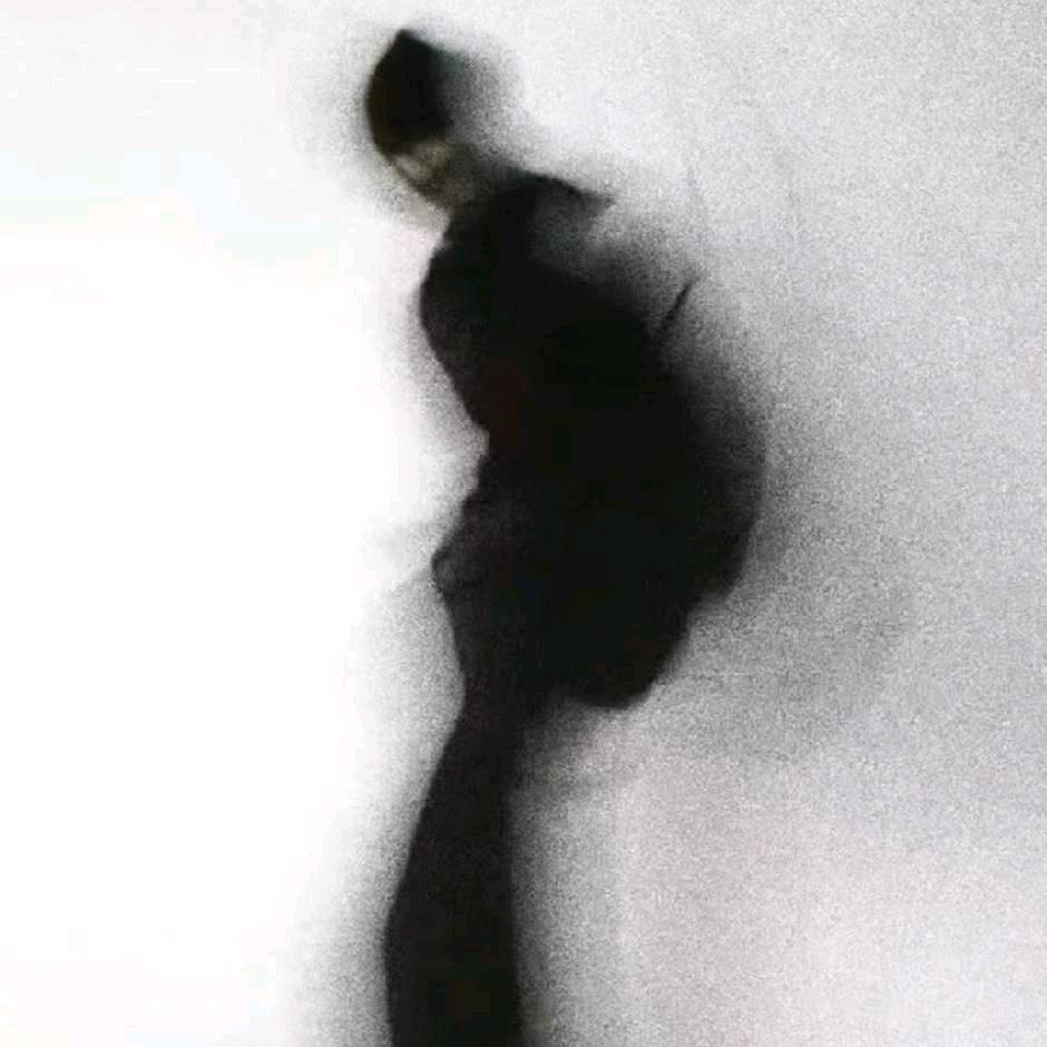穷.