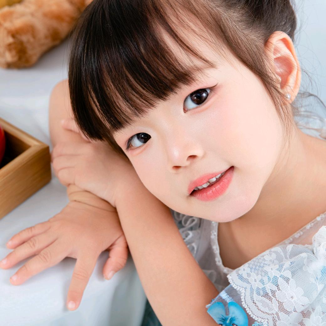 菡星婷