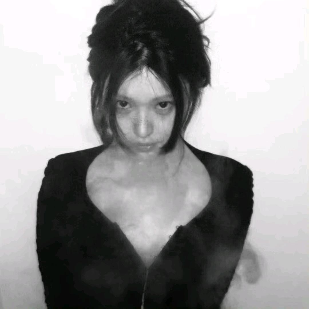 妮泥妳腻