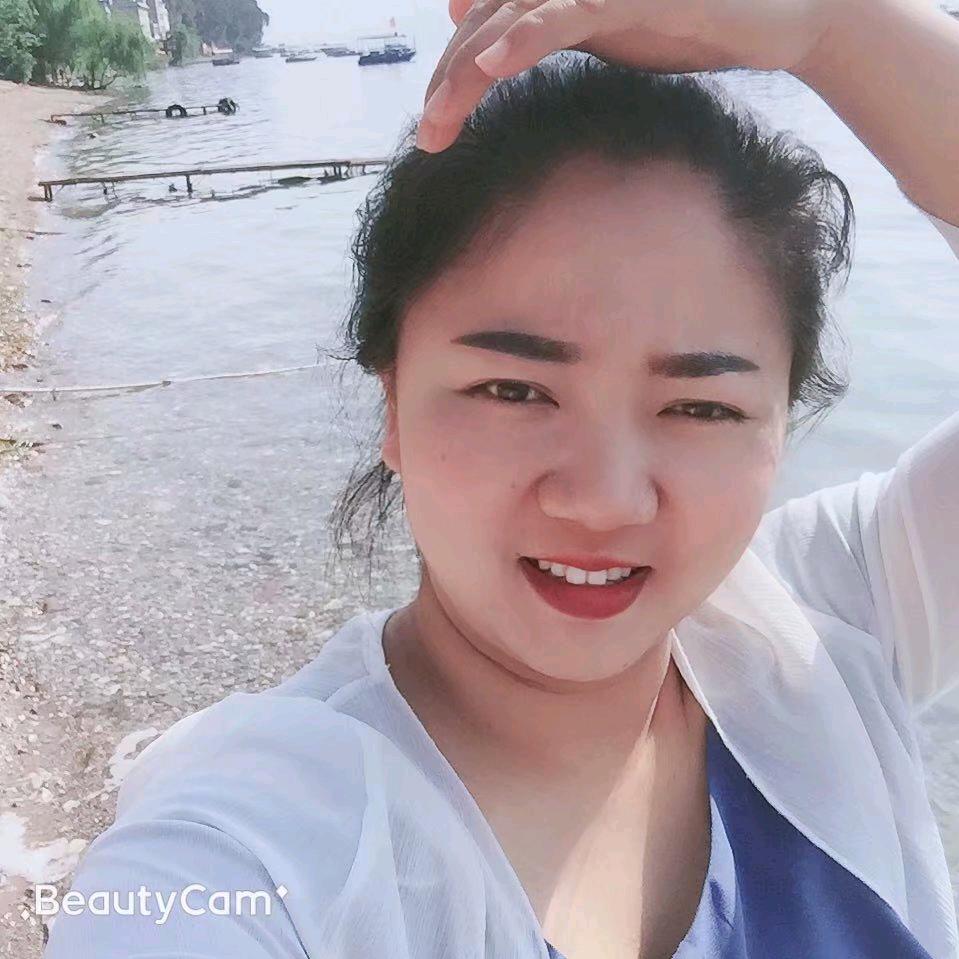 强颜欢笑