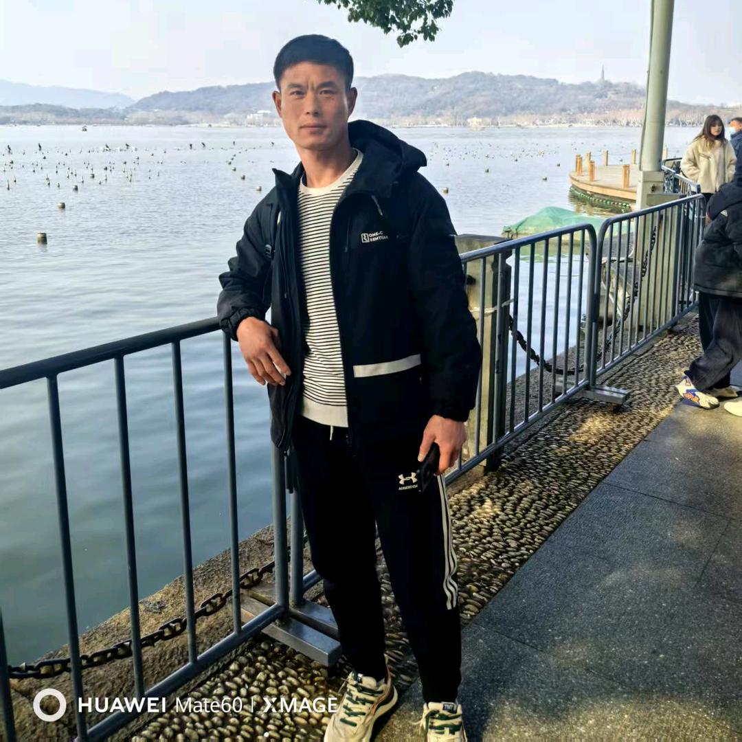 唐山地摊创业小张