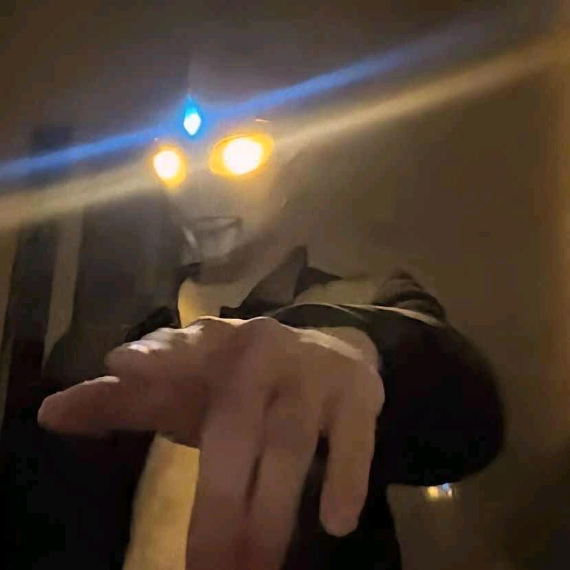 J`'