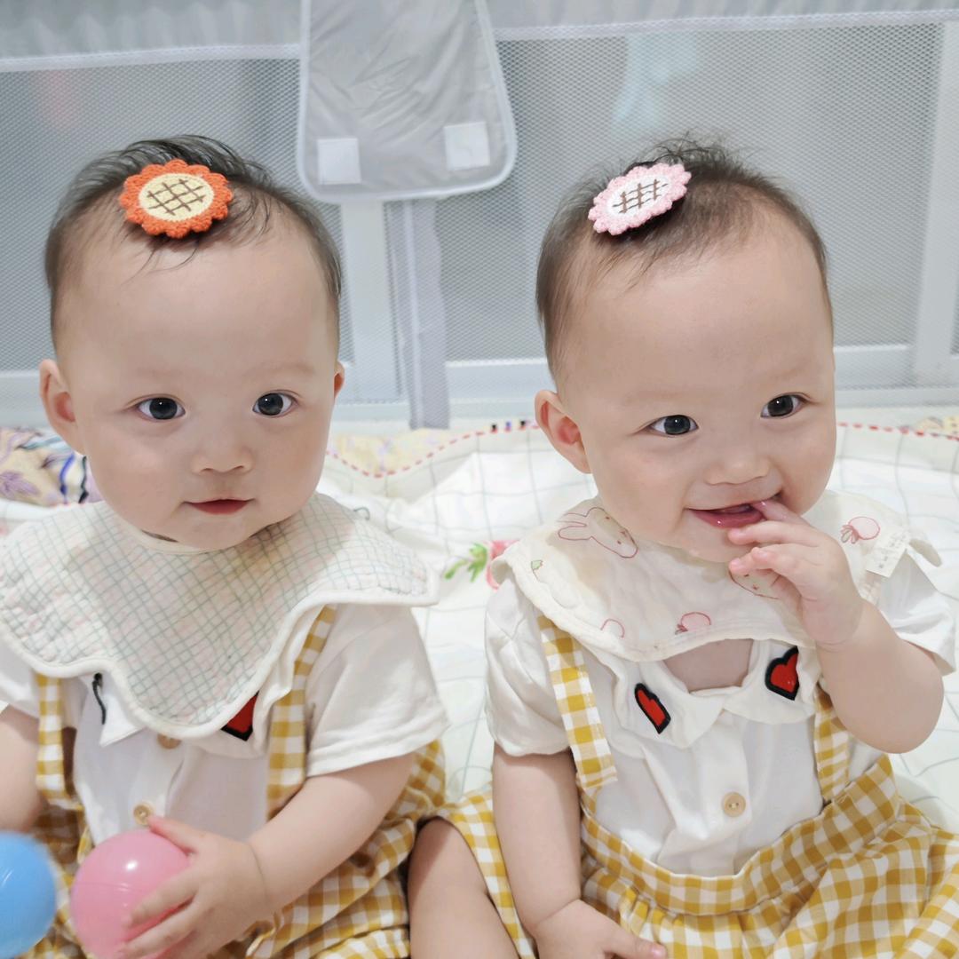 双胞胎恩恩诺诺