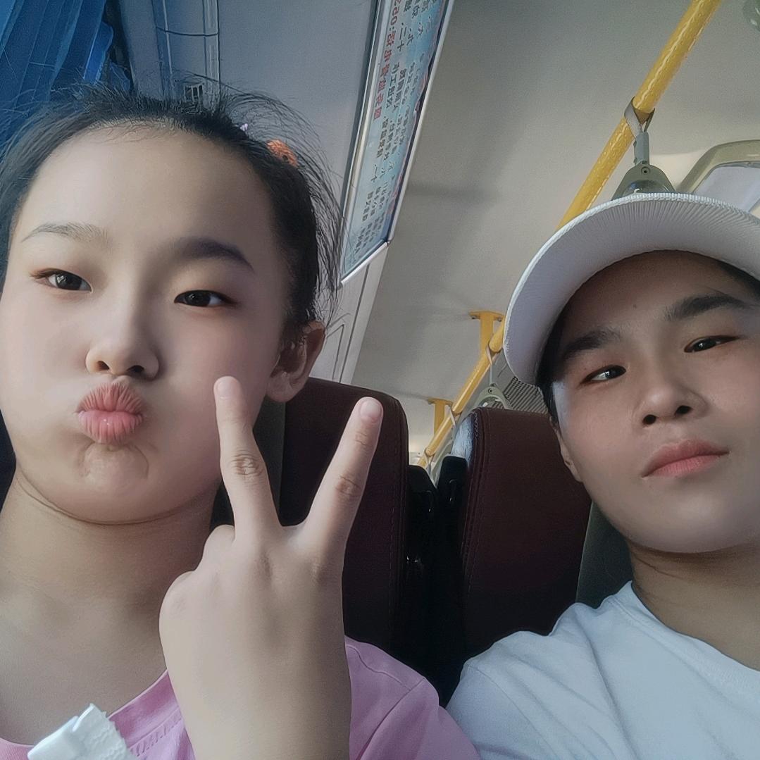 阳光的梅梅