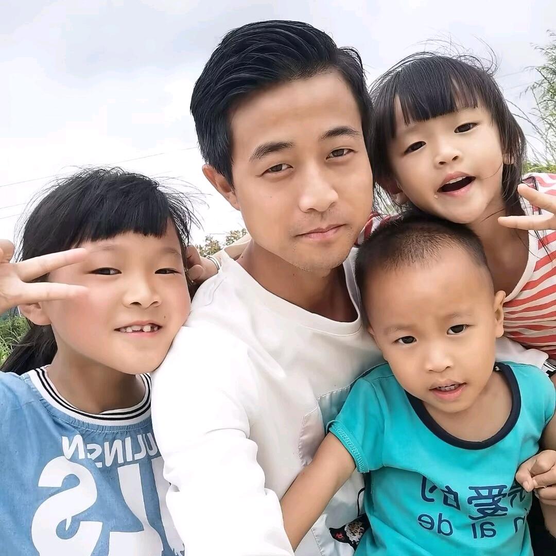 小勇在努力