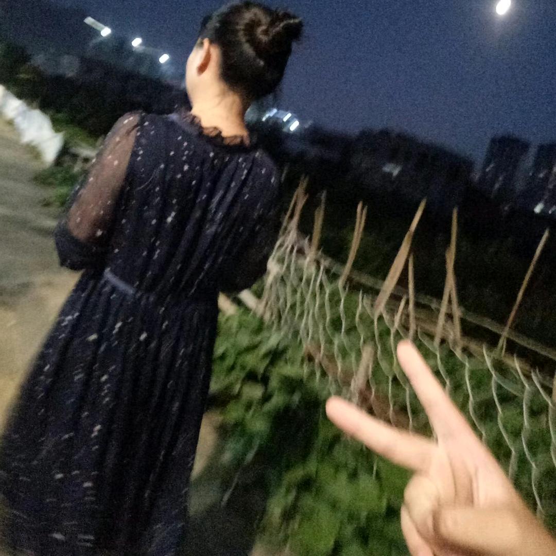 笑而不语✍