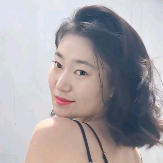央央🉐意