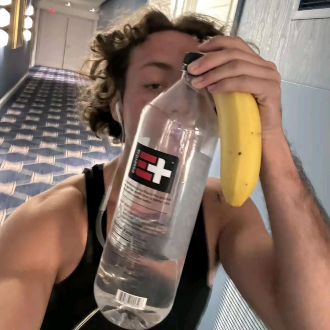 你怎么连话都说不清楚