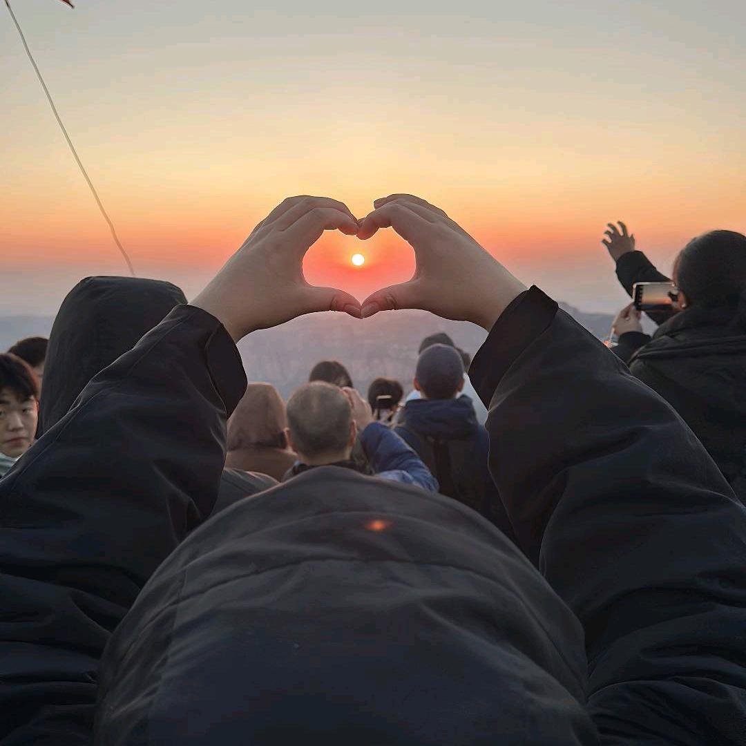 是这个草莓吖🍓