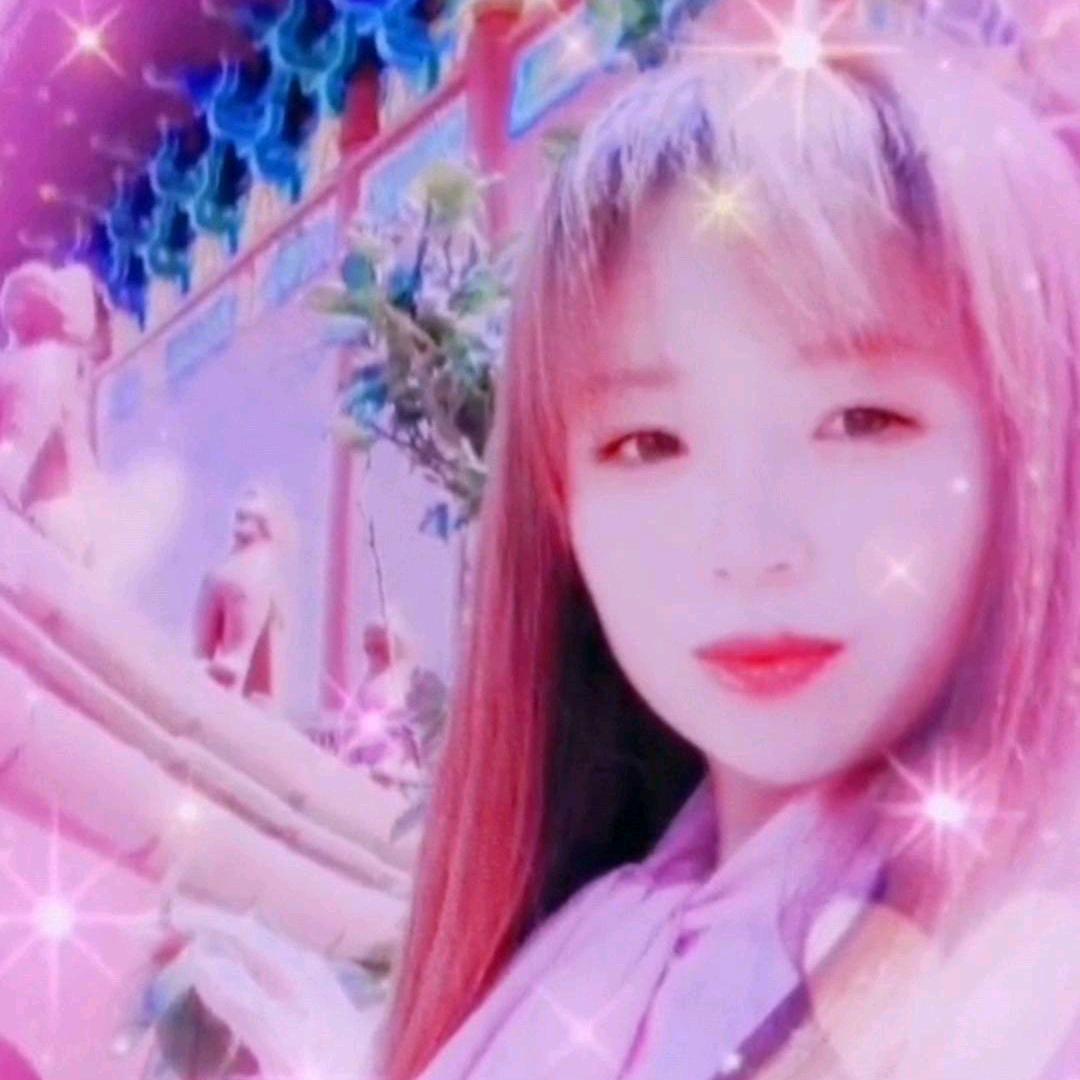 🧚‍♂️🧚‍♀️🚶🏃🦋🦋